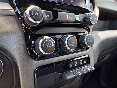 New 2026 RAM 1500 Tradesman AWD/4WD image 21