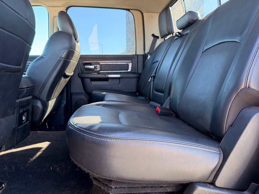 Used 2017 RAM 1500 Laramie AWD/4WD image 4