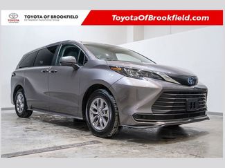 Used 2024 Toyota Sienna LE video 1