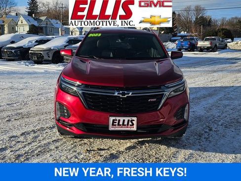 Used 2023 Chevrolet Equinox RS image 2