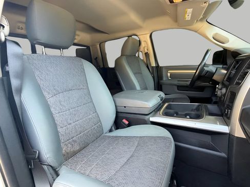 Used 2018 RAM 1500 Big Horn AWD/4WD image 9