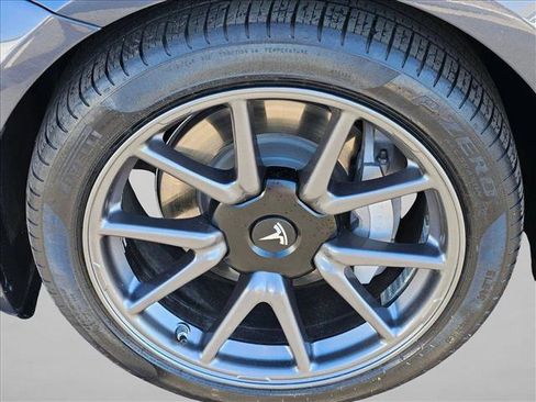 Used 2018 Tesla Model 3 Long Range image 20