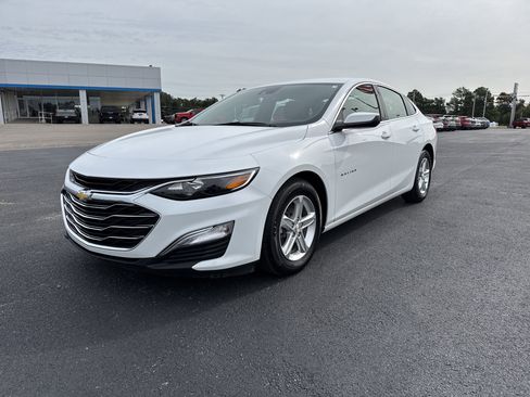Used 2023 Chevrolet Malibu LS w/ Driver Confidence Package image 1
