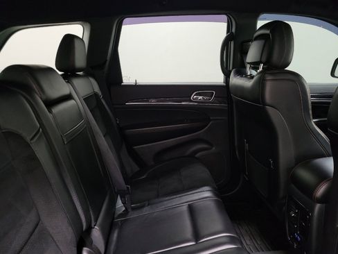 Used 2017 Jeep Grand Cherokee Trailhawk AWD/4WD image 19