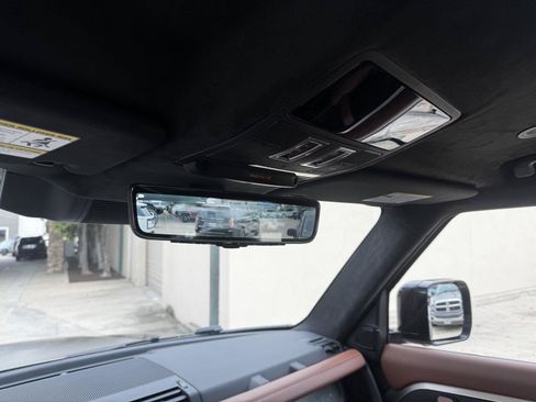 Certified 2025 Land Rover Defender 110 AWD/4WD image 19