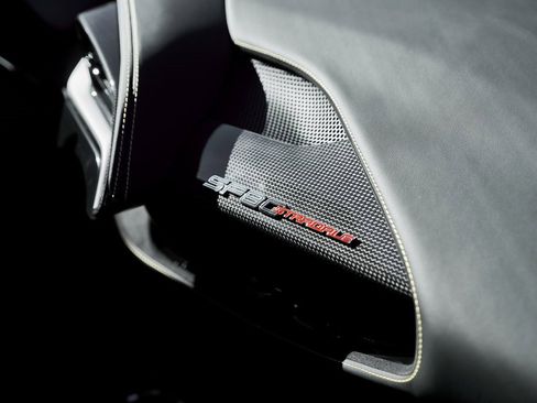 Used 2022 Ferrari SF90 Stradale image 41