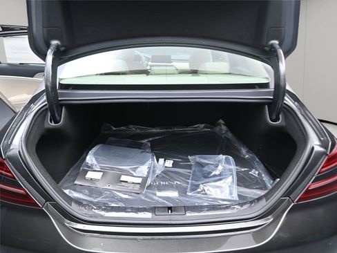 New 2026 Genesis G70 2.5T Prestige image 7