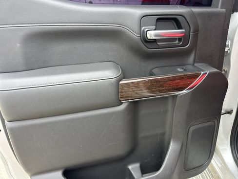 Used 2019 GMC Sierra 1500 SLE w/ SLE Value Package image 20