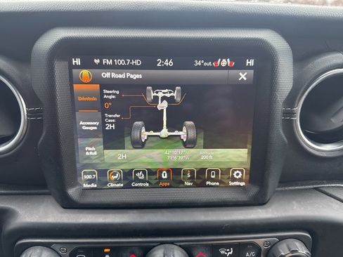 Used 2021 Jeep Wrangler Unlimited Sahara w/ Cold Weather Group image 30