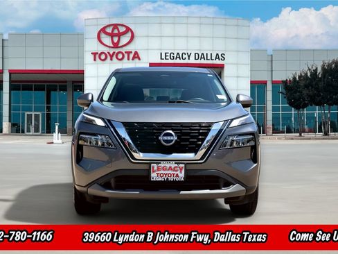 Used 2023 Nissan Rogue SV FWD image 5