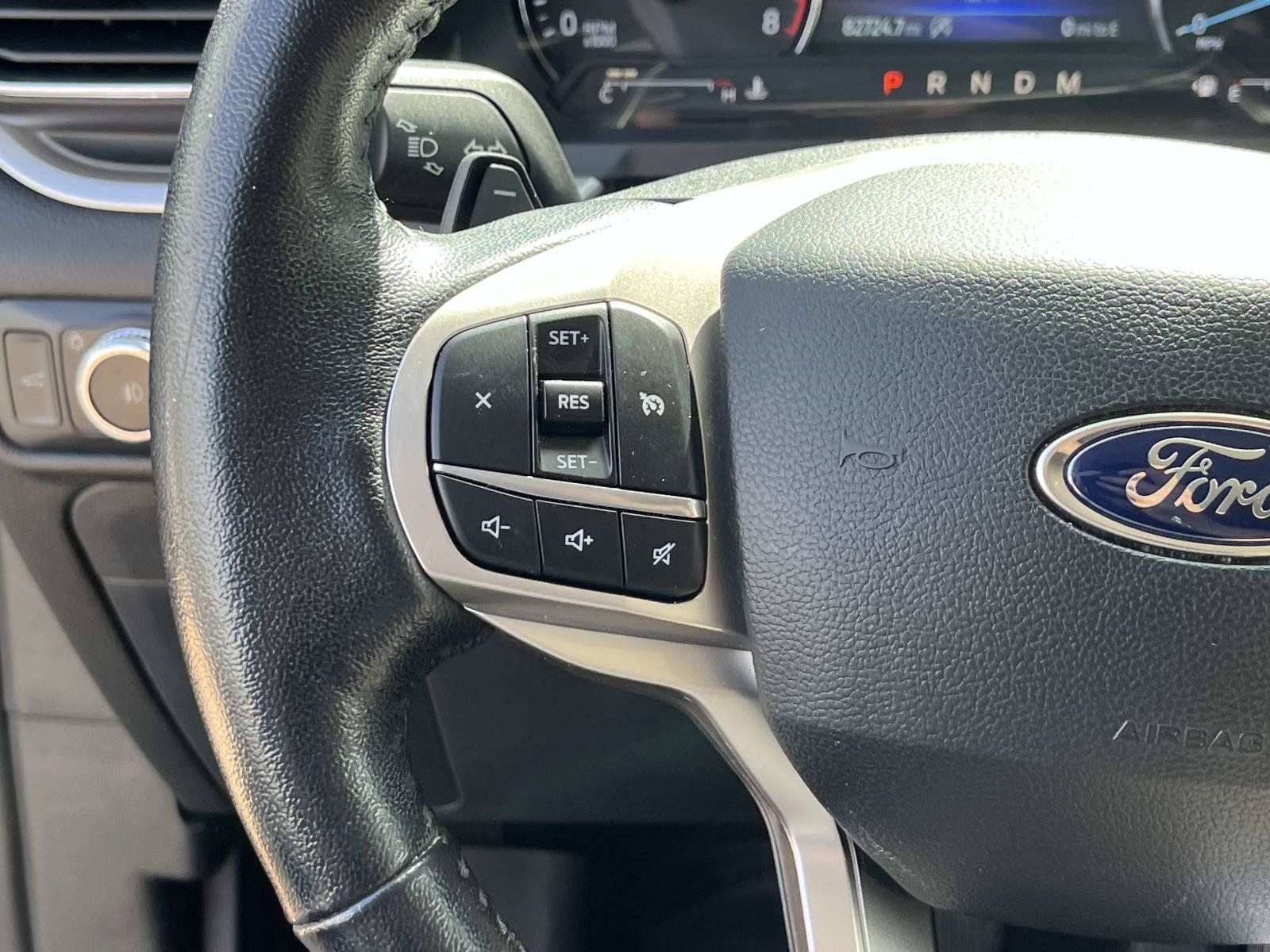 Used 2021 Ford Explorer XLT w/ Equipment Group 202A AWD/4WD image 33
