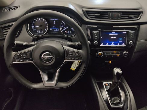 Used 2019 Nissan Rogue S image 22