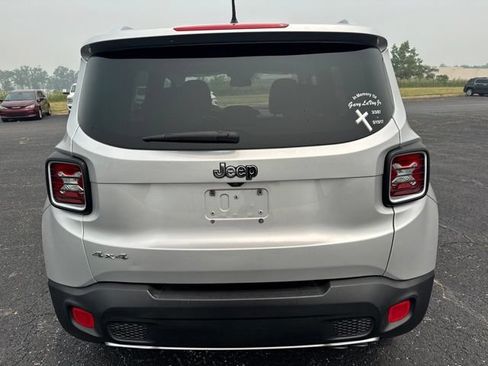 Used 2017 Jeep Renegade Limited AWD/4WD image 5
