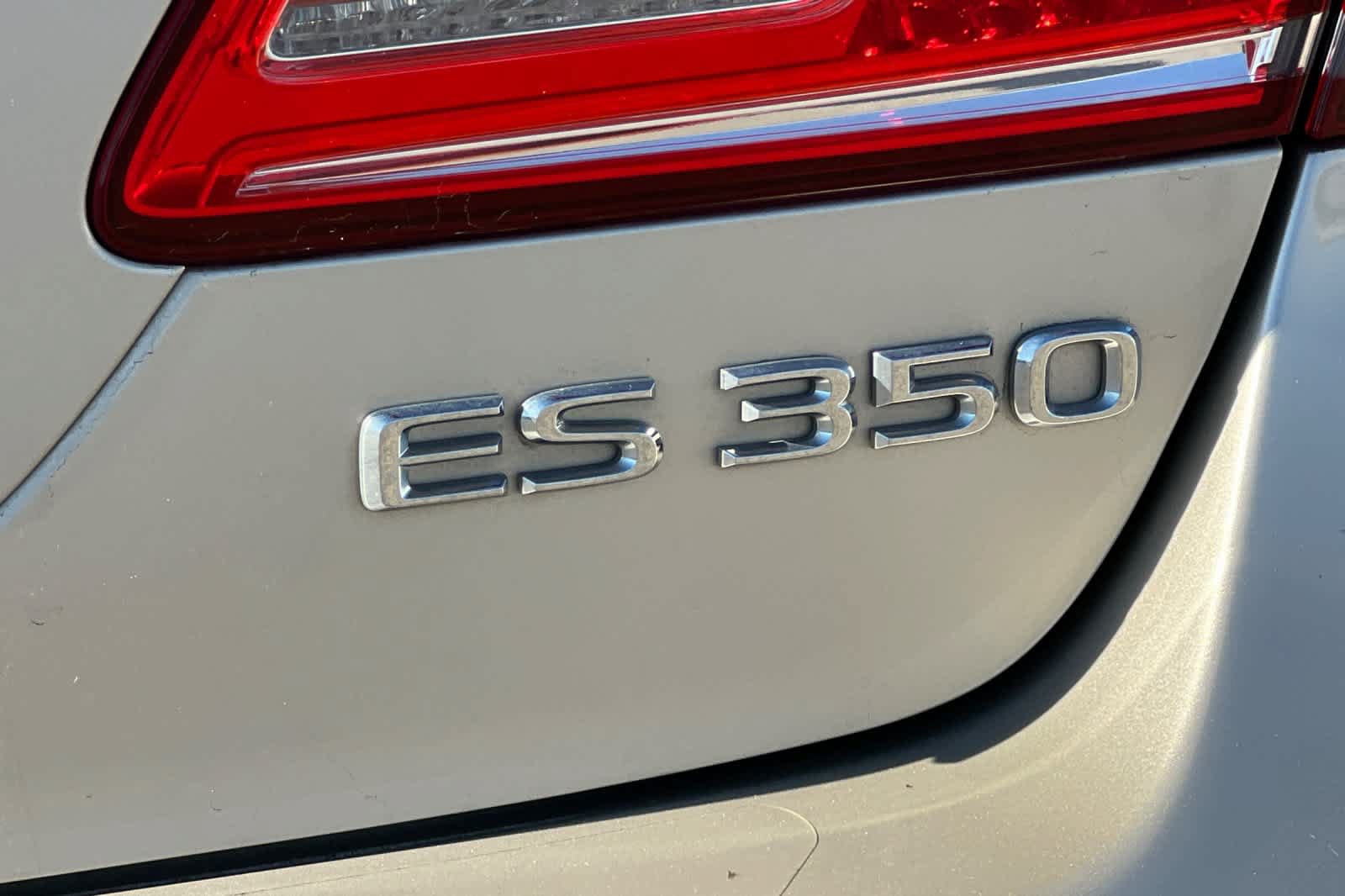 Used 2012 Lexus ES 350 FWD image 24