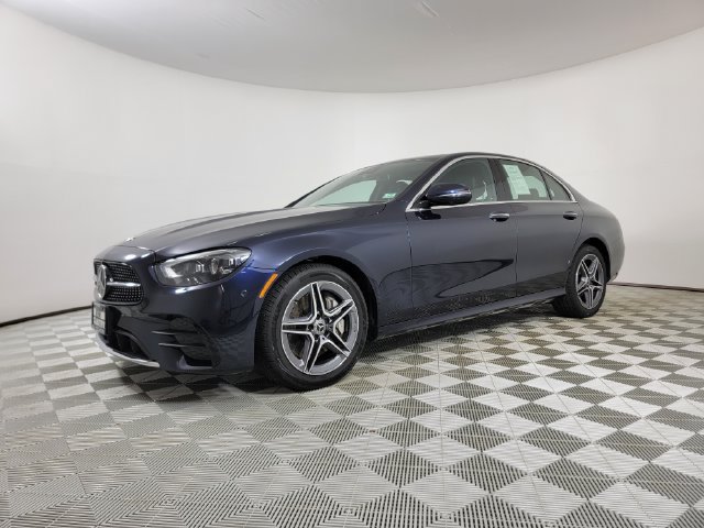Used 2023 Mercedes-Benz E 350 4MATIC Sedan image 4