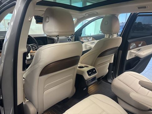 Used 2021 Mercedes-Benz GLS 580 GLS 580 image 31