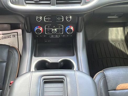 Used 2021 GMC Yukon AT4 w/ AT4 Premium Package AWD/4WD image 15
