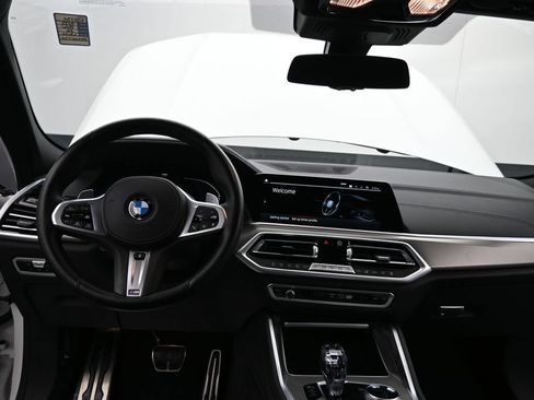 Used 2022 BMW X6 xDrive40i w/ Executive Package AWD/4WD image 33