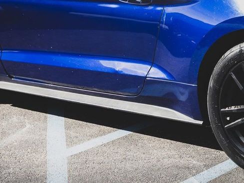 Used 2016 Ford Mustang Coupe image 18