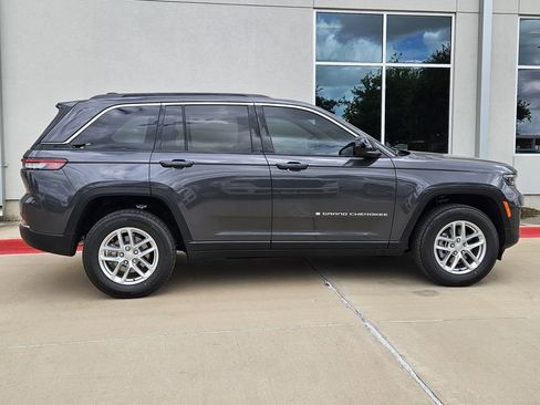 New 2026 Jeep Grand Cherokee Laredo X RWD image 2
