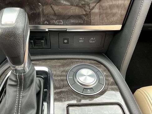 Used 2023 Nissan Armada Platinum w/ Cargo Package RWD image 18