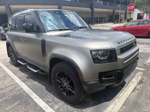 Used 2021 Land Rover Defender 110 S AWD/4WD image 6