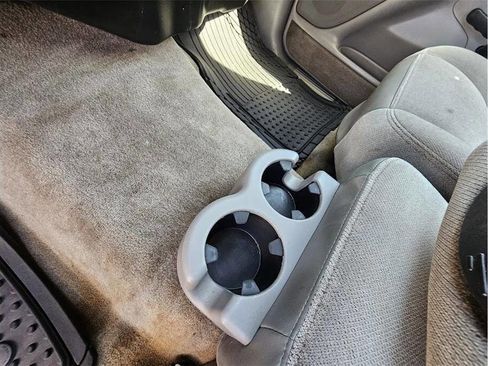 Used 2005 GMC Yukon 2WD image 26