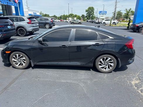 Used 2017 Honda Civic EX image 5