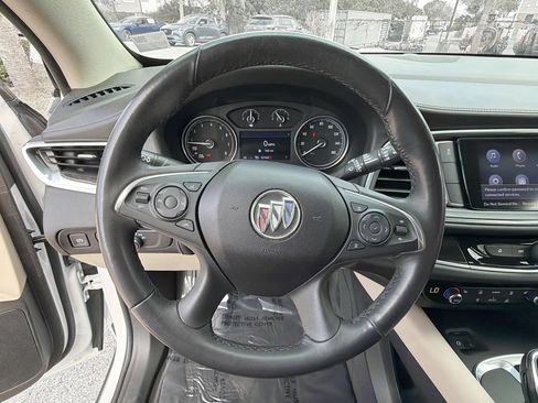 Used 2020 Buick Enclave Essence image 35