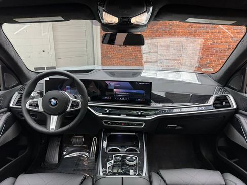 New 2026 BMW X7 xDrive40i w/ Executive Package image 12