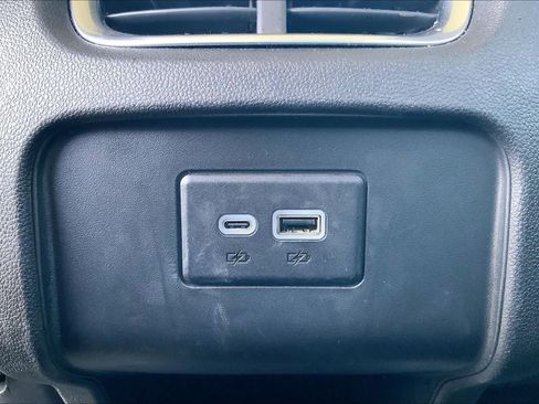 Used 2025 Chevrolet Blazer LT AWD/4WD image 36