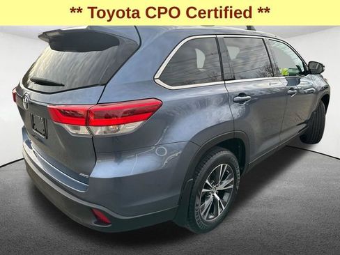 Certified 2019 Toyota Highlander LE image 11