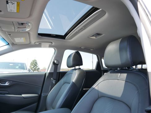 Certified 2023 Hyundai Kona Limited w/ Cargo Package FWD image 22