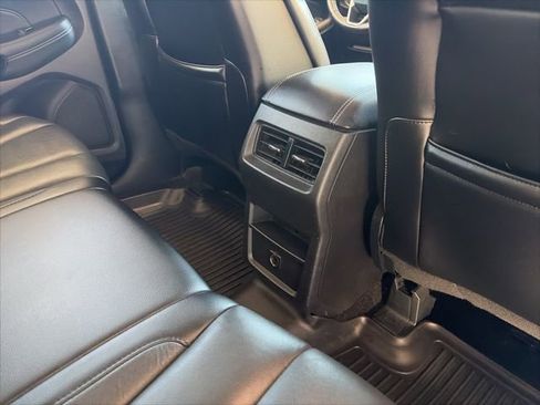 Used 2018 Ford Edge Titanium image 15