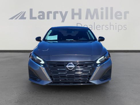 Used 2025 Nissan Altima 2.5 S image 8