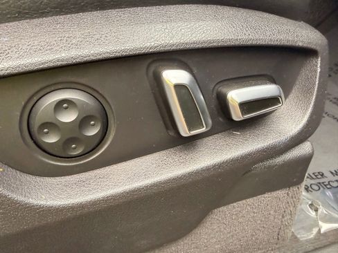 Used 2015 Audi Q7 3.0T Premium image 10