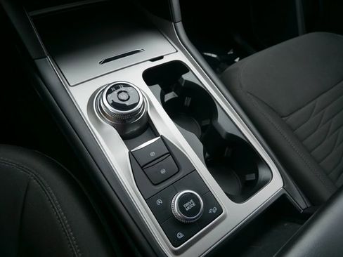Certified 2025 Ford Escape Platinum AWD/4WD image 26