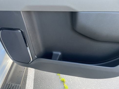 Used 2025 Chevrolet Silverado 1500 ZR2 w/ Technology Package image 61