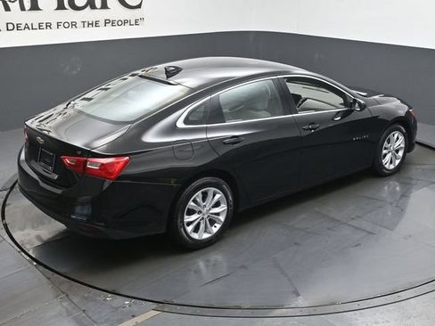 Used 2025 Chevrolet Malibu LT FWD image 39