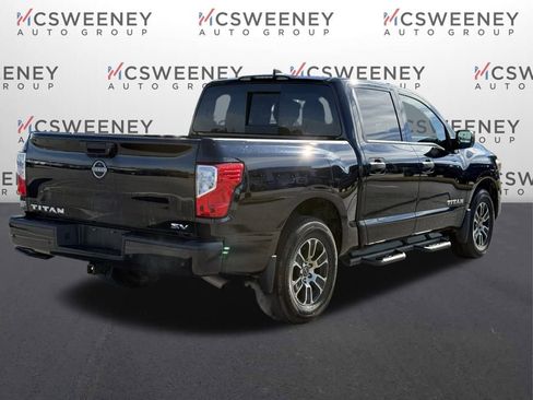 Used 2024 Nissan Titan SV w/ SV Convenience Package image 5