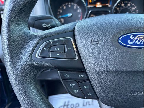 Used 2017 Ford Focus SEL image 20