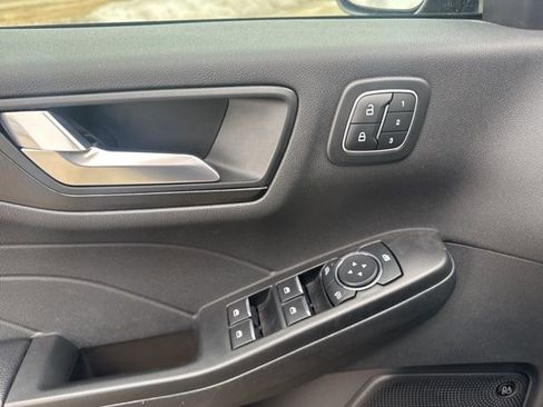 Used 2022 Ford Escape SEL w/ SEL Stealth AWD Package image 22