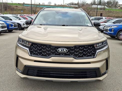 Used 2021 Kia Sorento S FWD image 2
