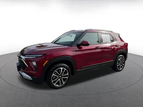 Used 2025 Chevrolet TrailBlazer LT image 8