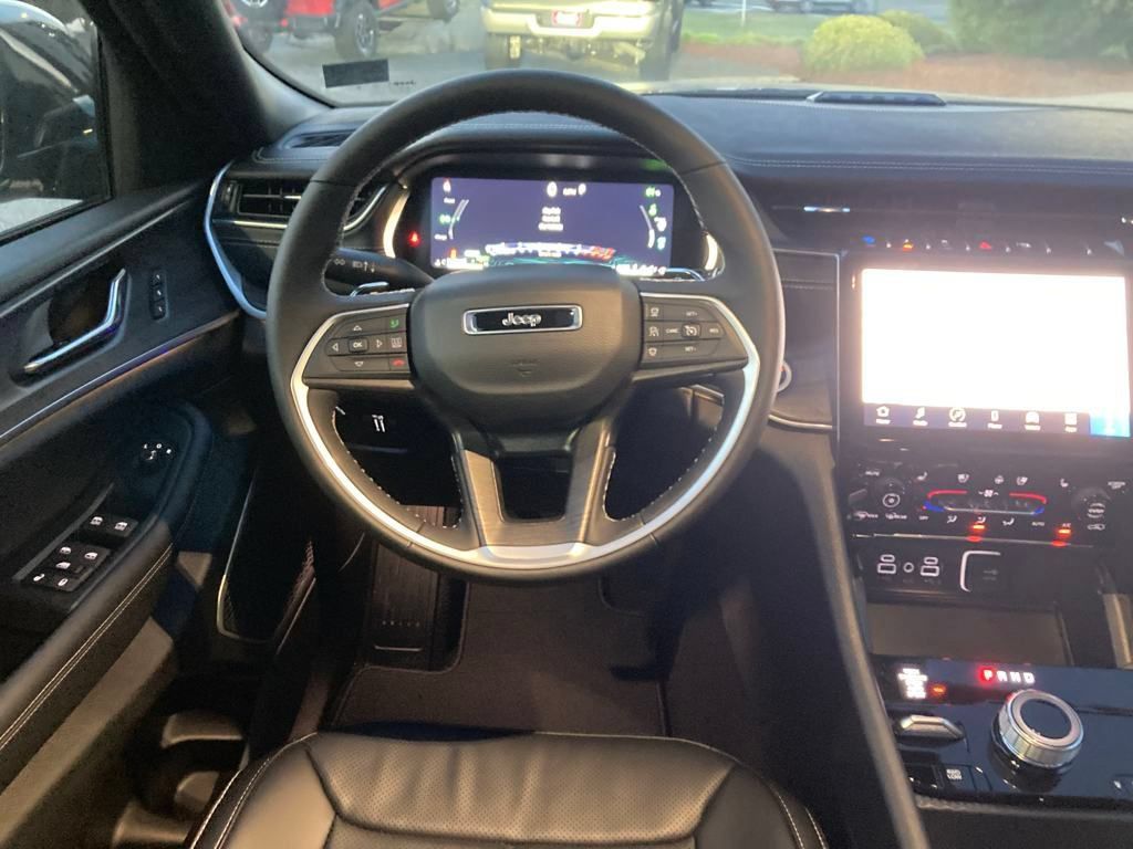 New 2024 Jeep Grand Cherokee Limited 4xe w/ Luxury Tech Group II AWD/4WD image 22