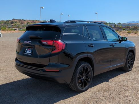 Used 2021 GMC Terrain SLT w/ Elevation Edition AWD/4WD image 3