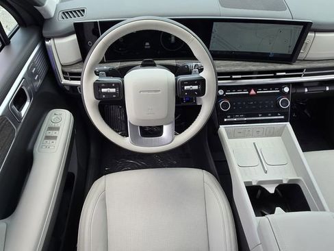 Used 2025 Hyundai Santa Fe Calligraphy image 12
