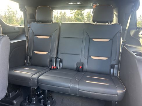 Used 2022 GMC Yukon AT4 AWD/4WD image 17