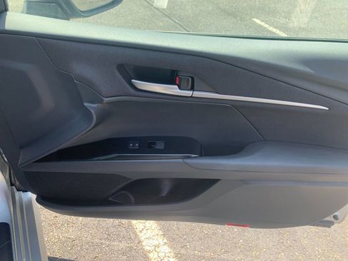 Used 2025 Toyota Camry LE FWD image 20