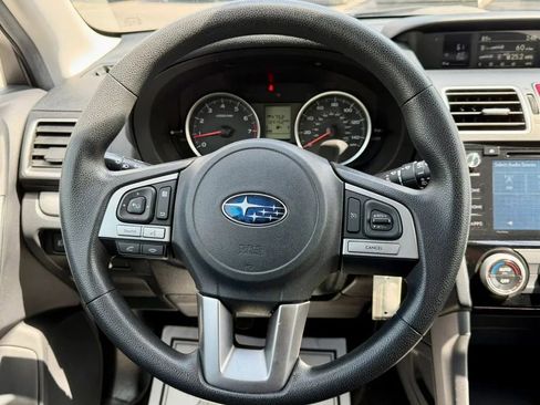 Used 2017 Subaru Forester 2.5i Premium AWD/4WD image 17